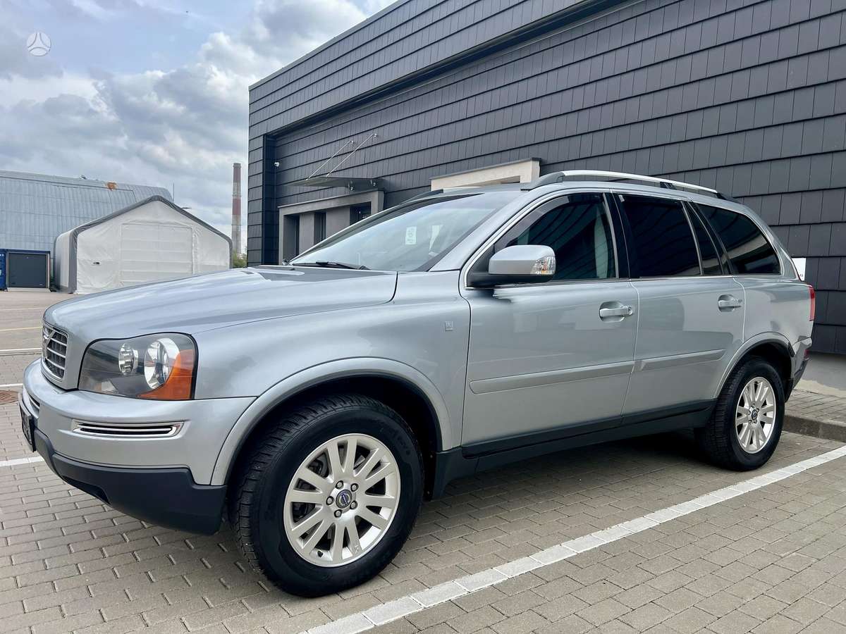 Volvo XC90 - 8