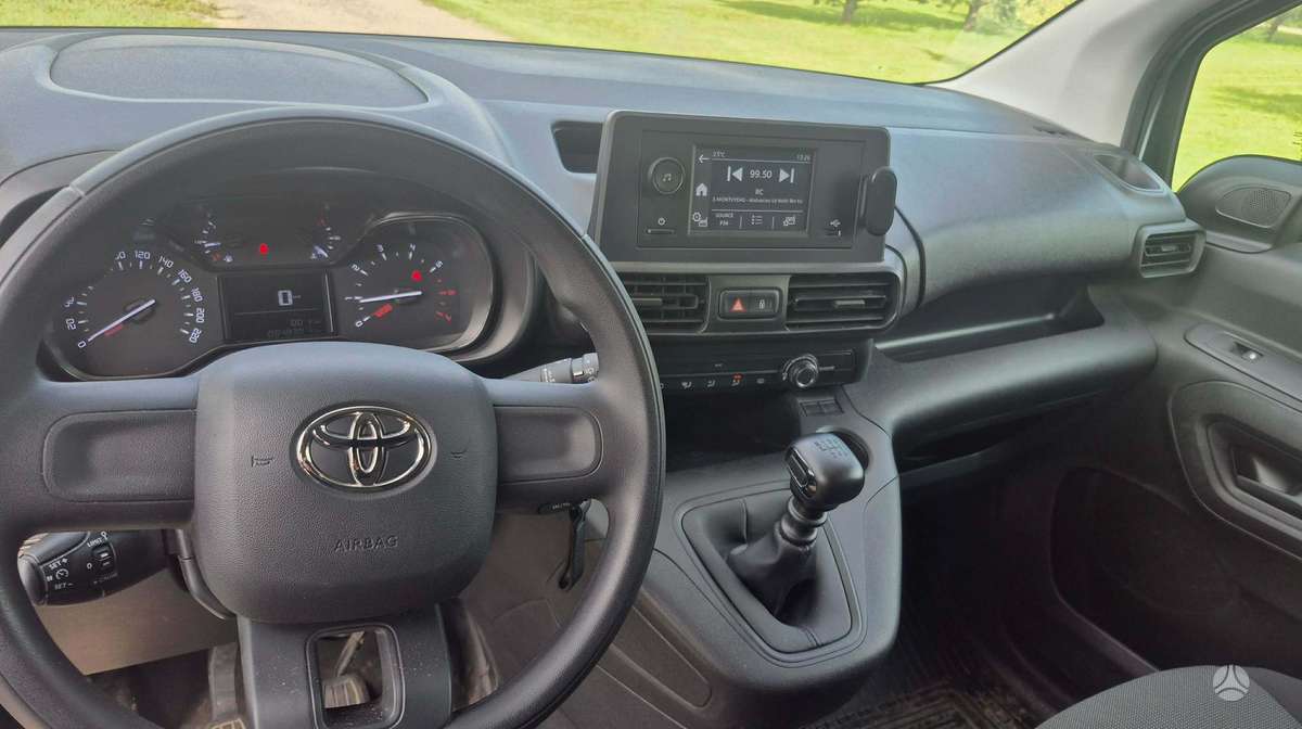 Toyota Proace City - 7