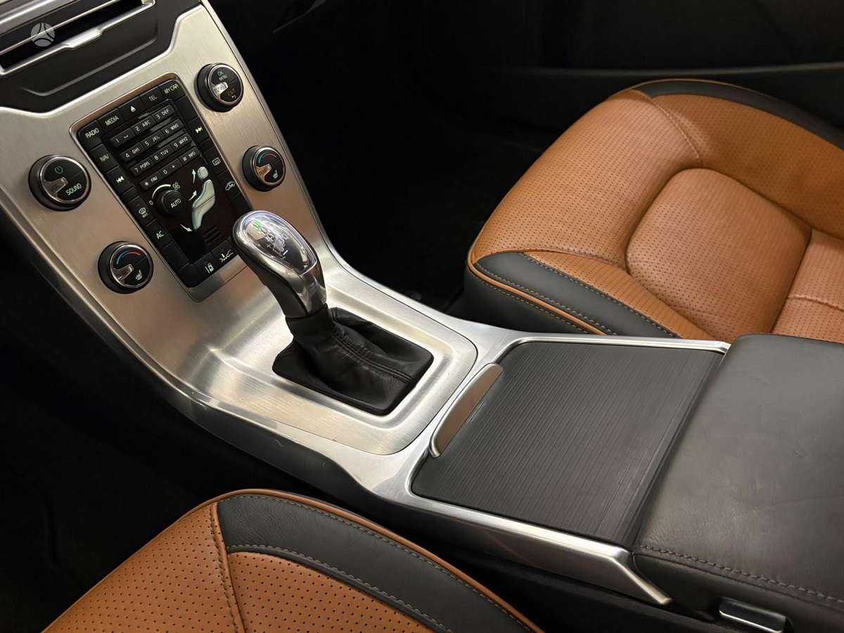 Volvo V70 - 3