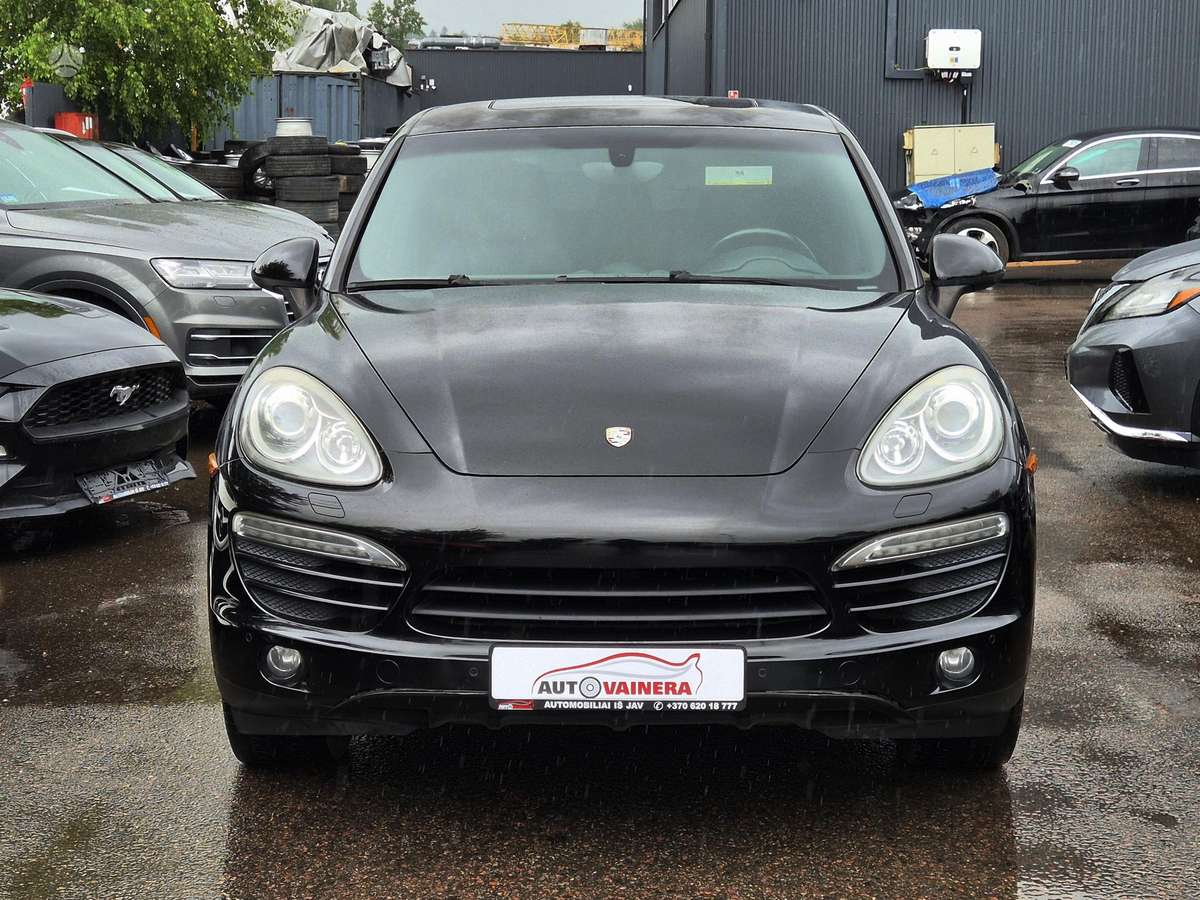 Porsche Cayenne - 3