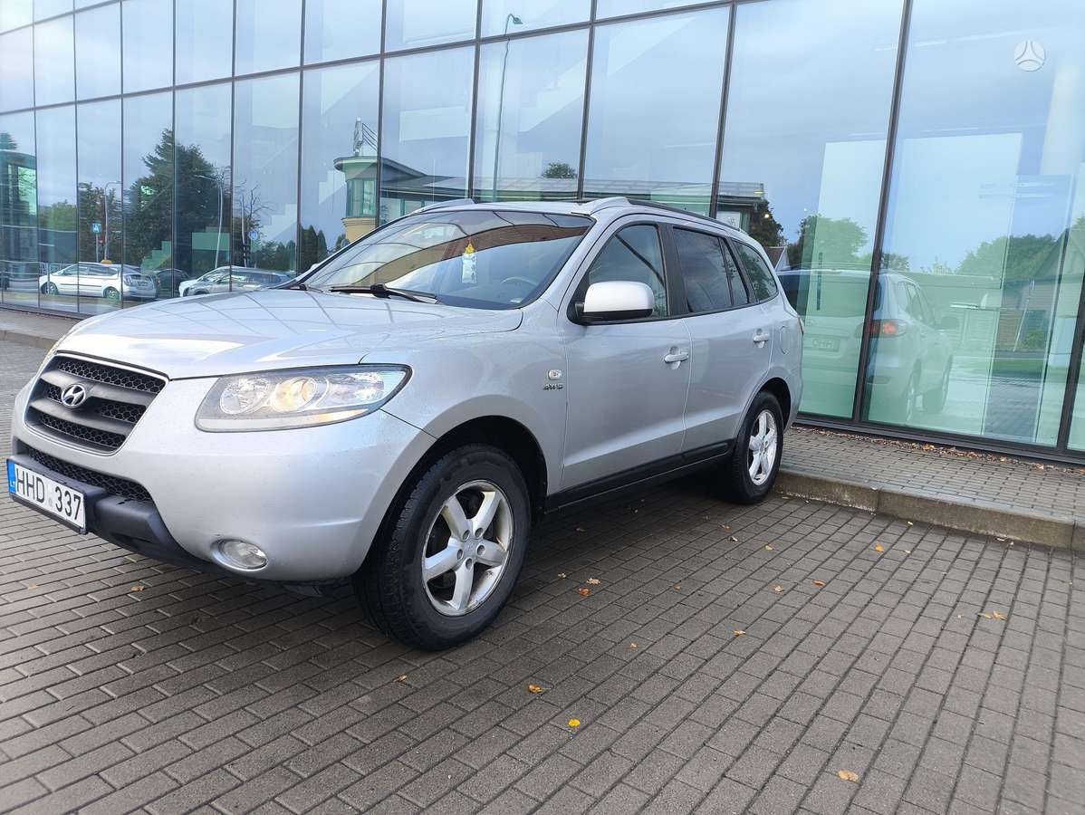Hyundai Santa Fe - 3