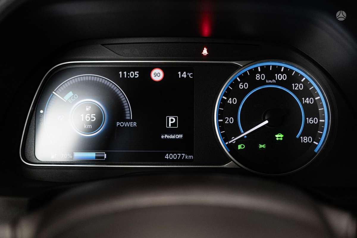 Nissan Leaf, 40 kWh, hatchback