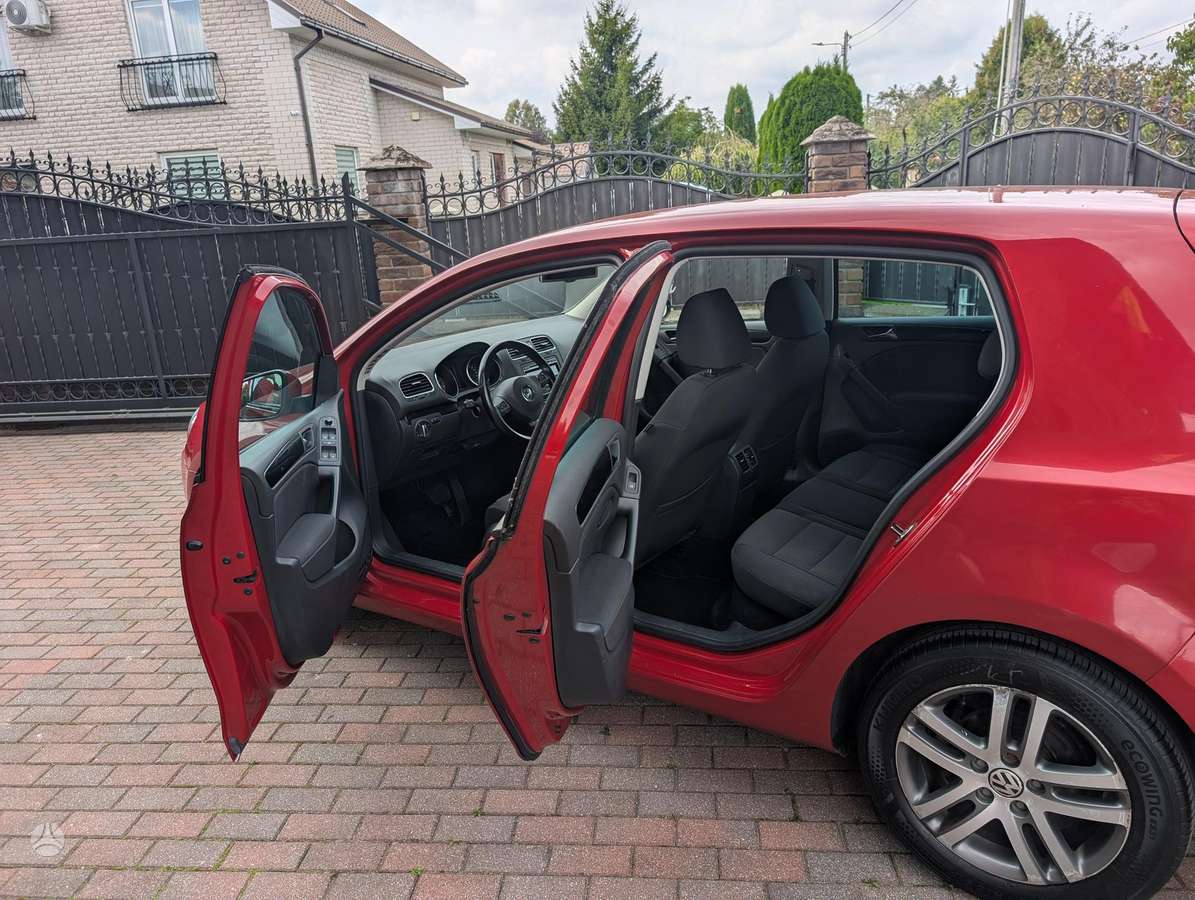 Volkswagen Golf - 5