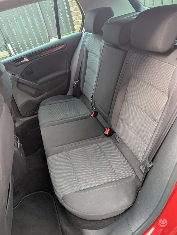 Volkswagen Golf - 12