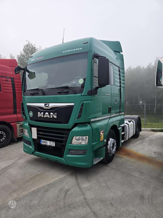 MAN TGX 18.500, double sleeper