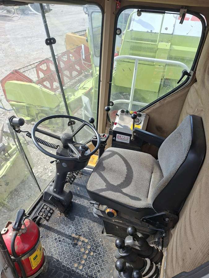 Claas 48s, kombaini