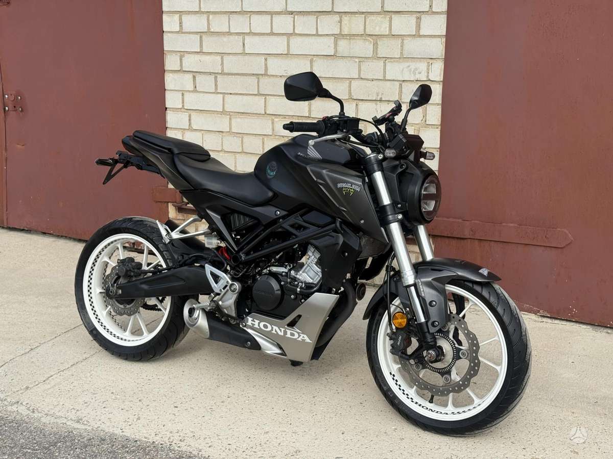 Honda CB 125cc, street / classic