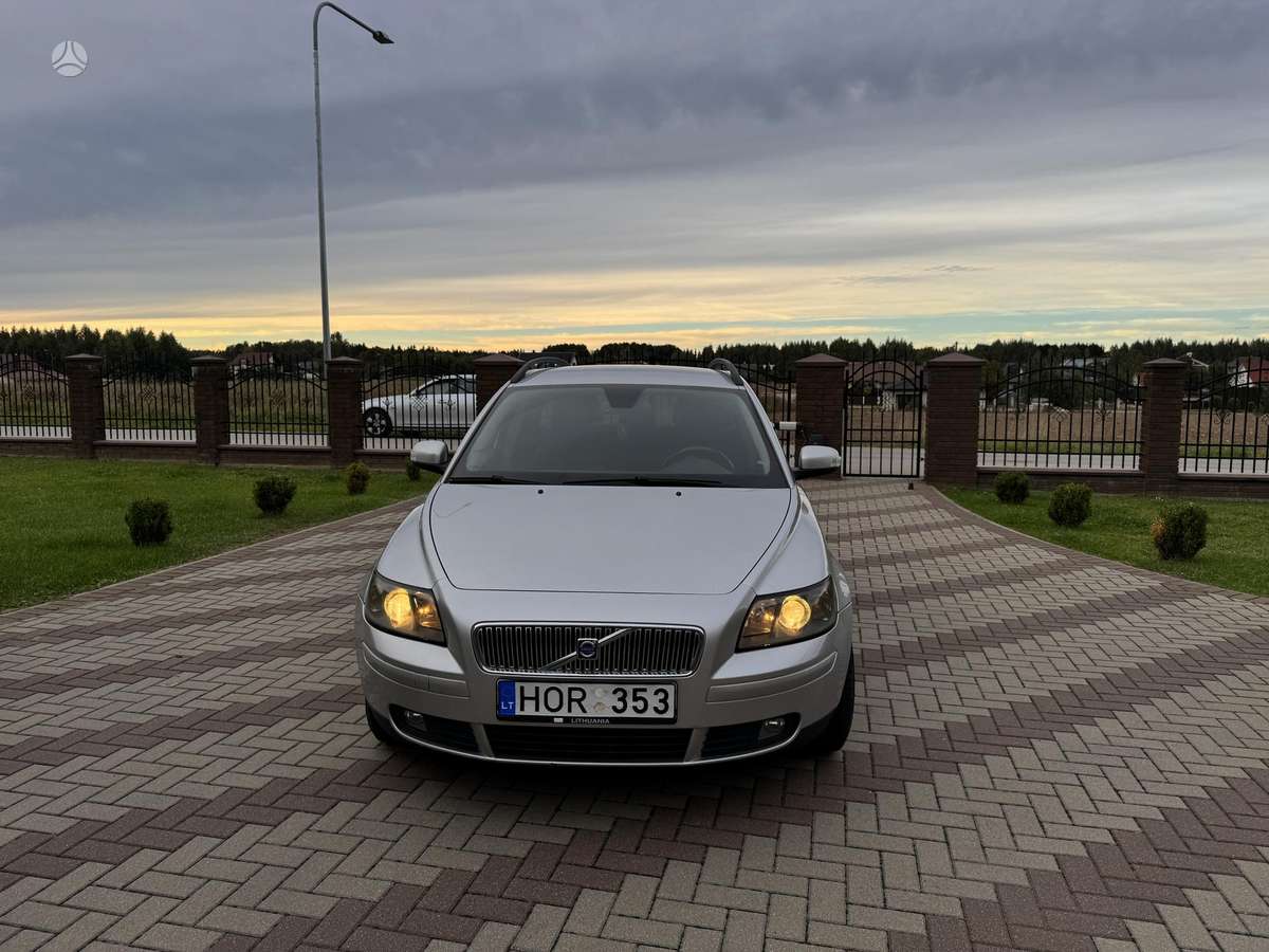 Volvo V50 - 2