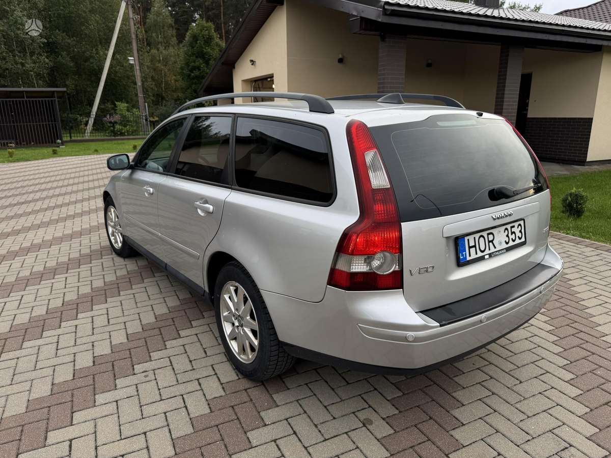 Volvo V50 - 4