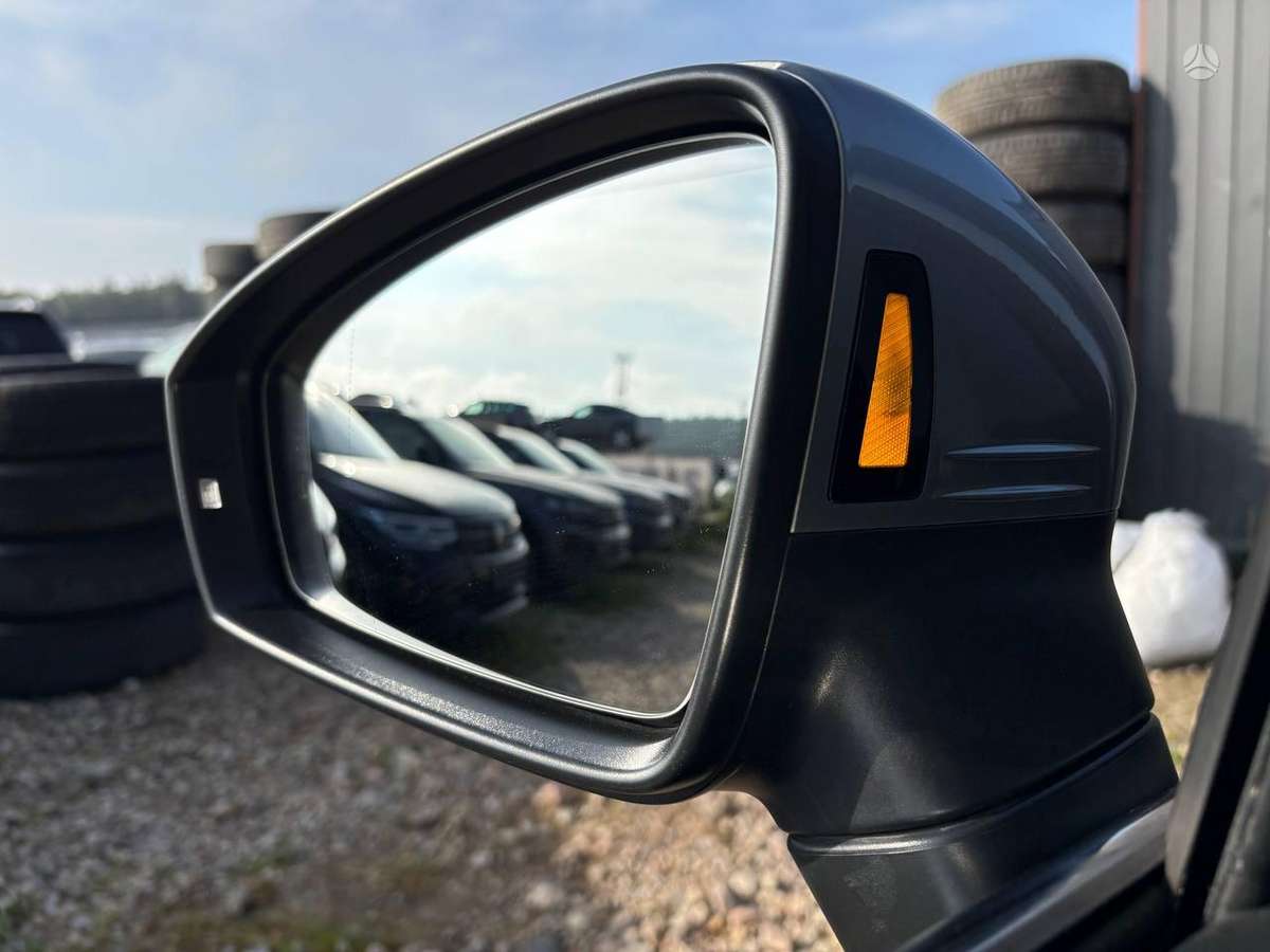 Volkswagen Tiguan Allspace - 12