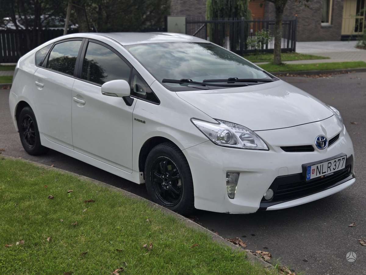Toyota Prius - 2