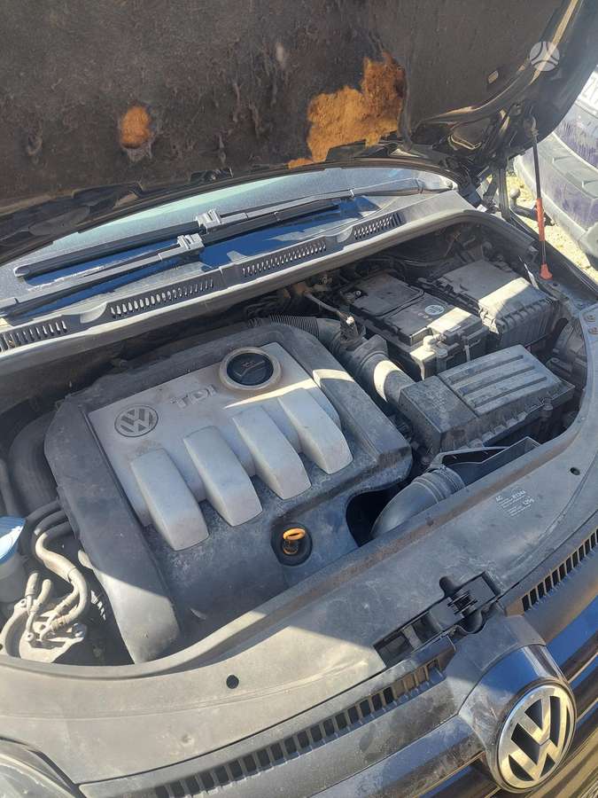 Volkswagen Golf Plus - 9