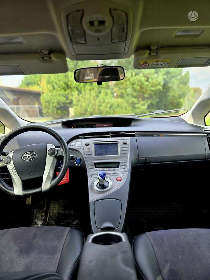 Toyota Prius - 6