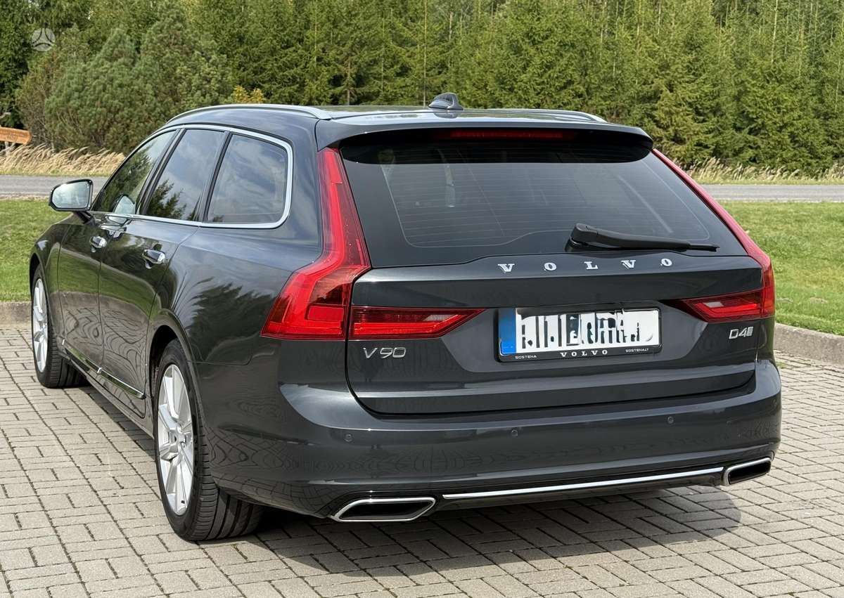 Volvo V90 - 4