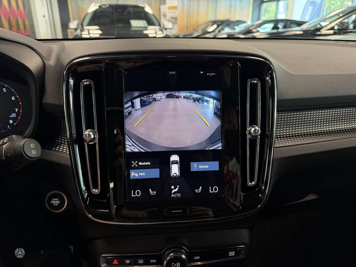 Volvo XC40 - 4