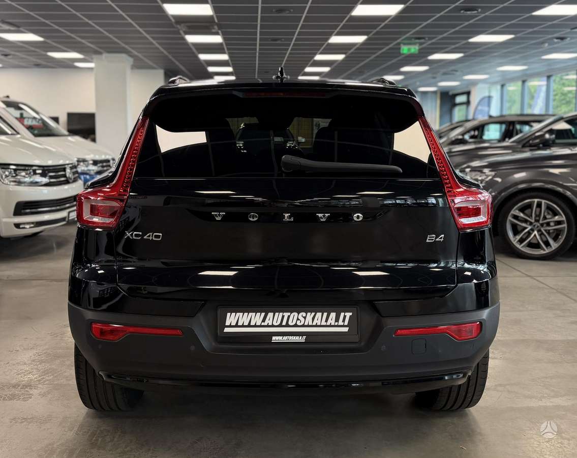 Volvo XC40 - 11