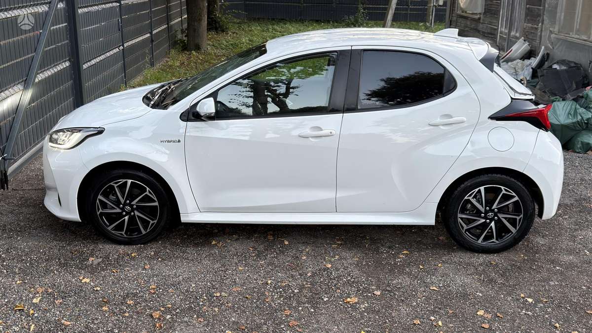 Toyota Yaris - 1