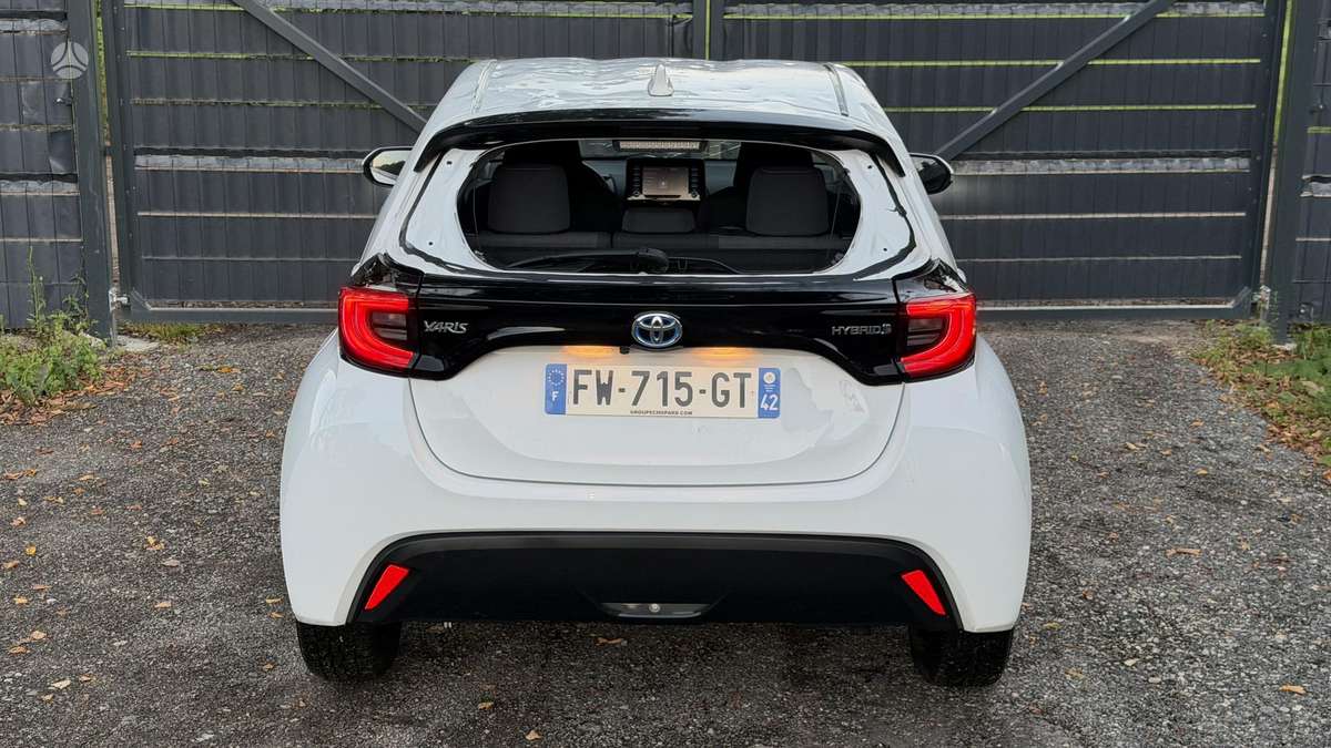 Toyota Yaris - 7