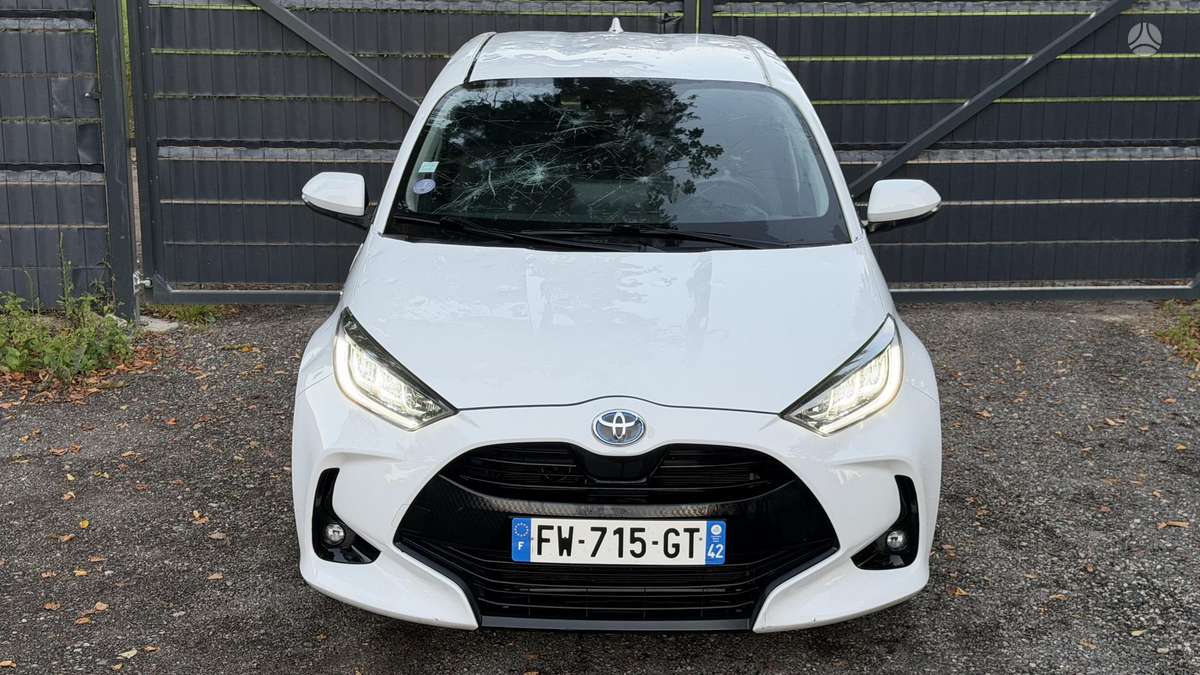 Toyota Yaris - 11