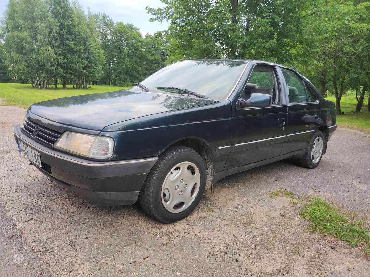 Peugeot 405 - 4