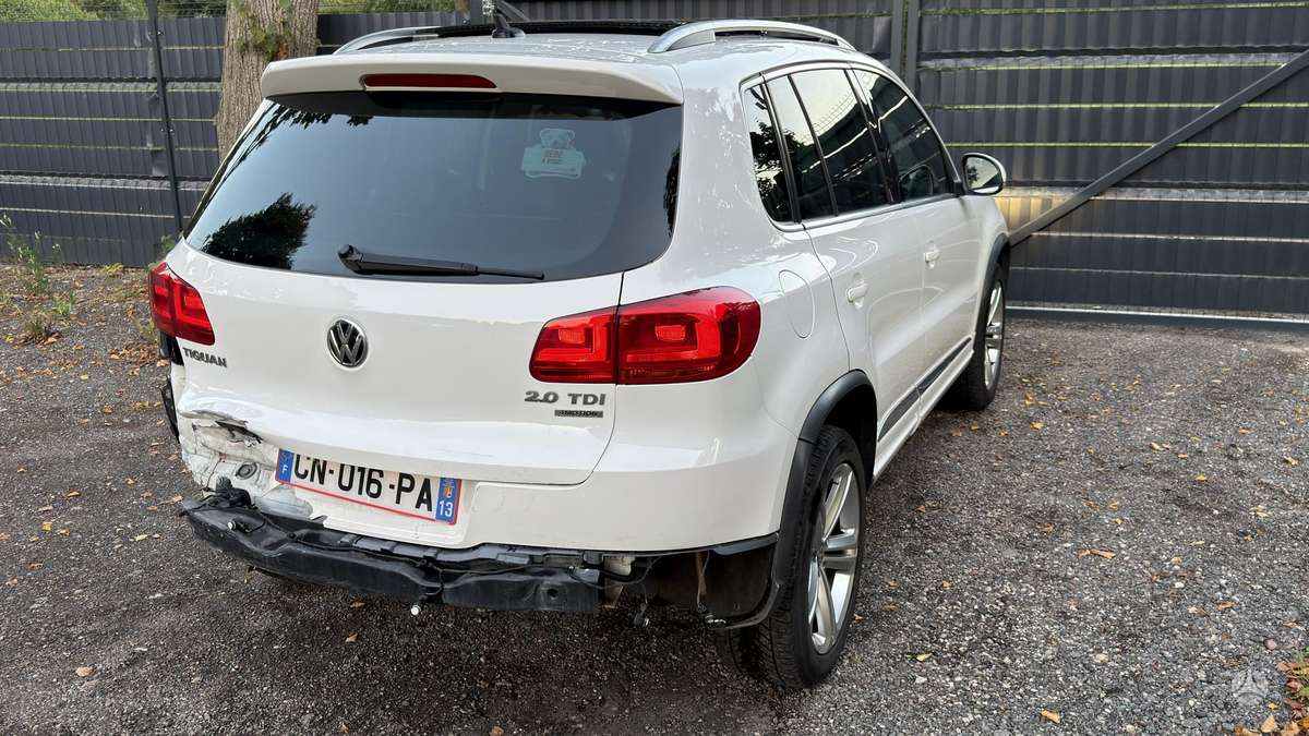 Volkswagen Tiguan - 5