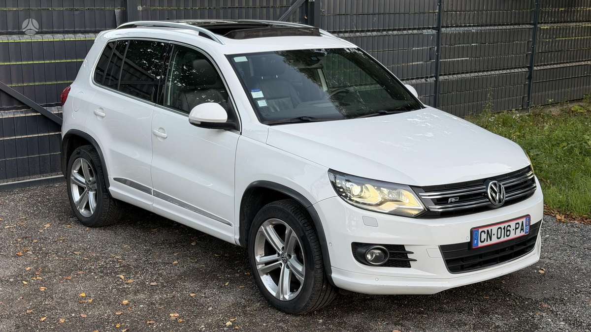 Volkswagen Tiguan - 11