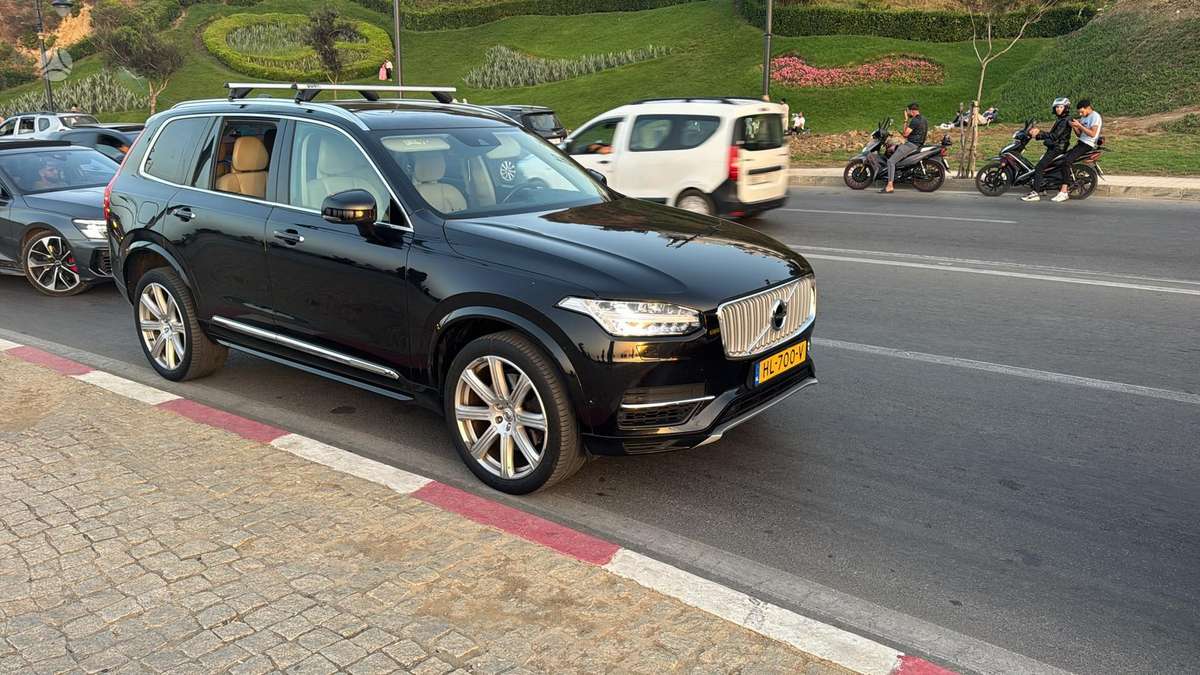 Volvo XC90 - 3