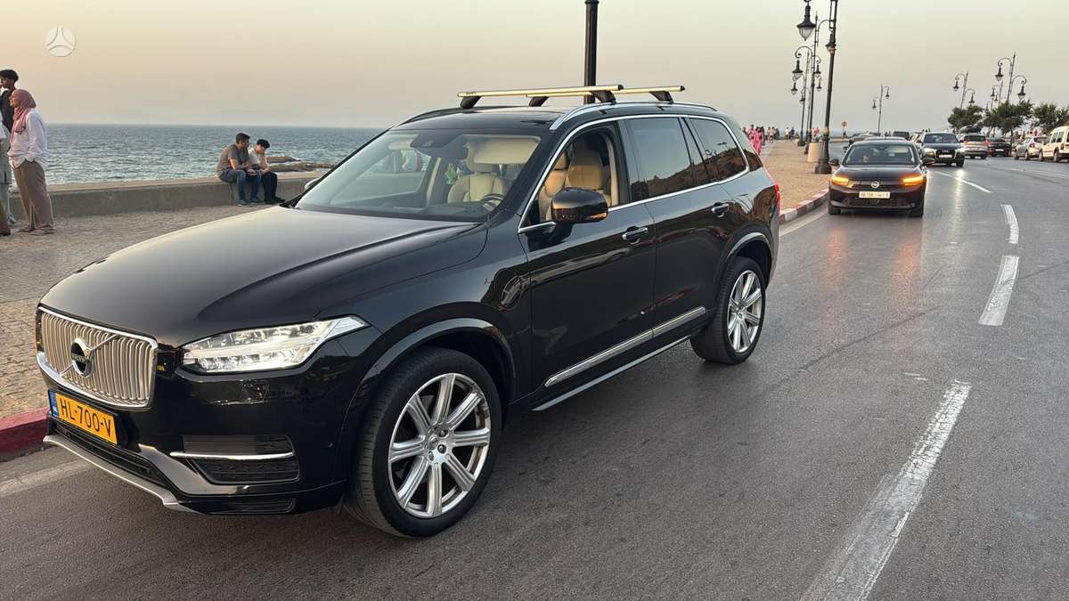 Volvo XC90 - 4
