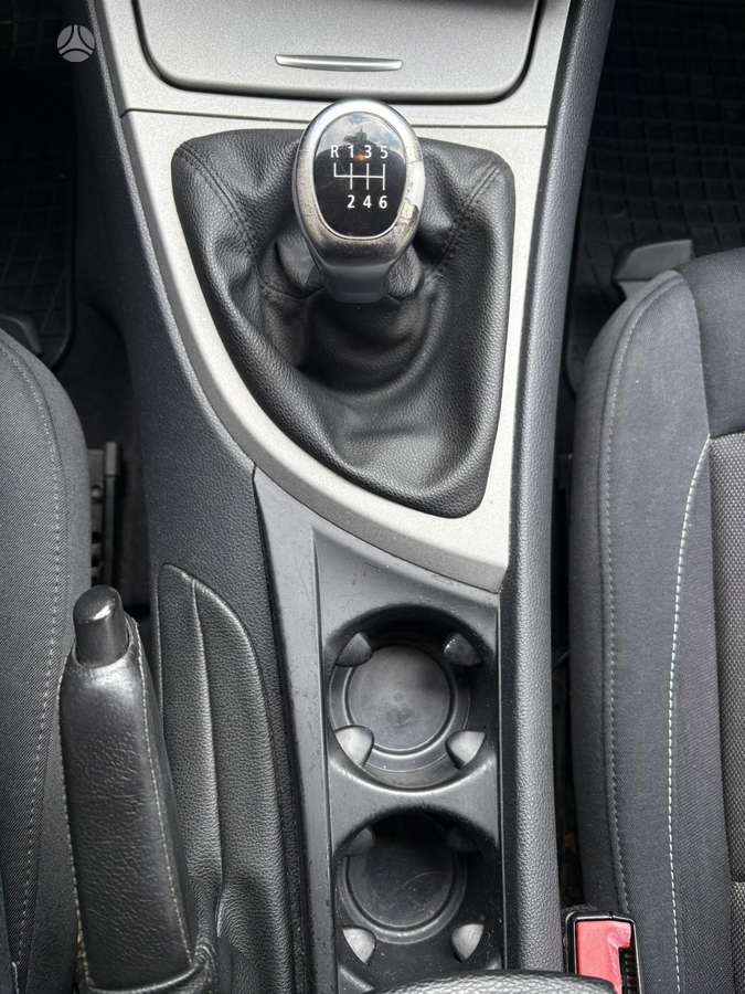 BMW 118, 2.0 l., hatchback