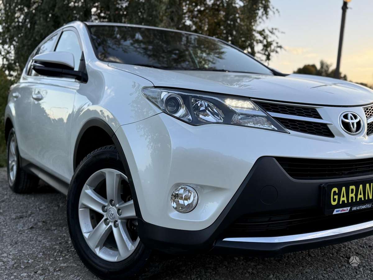Toyota RAV4 - 11