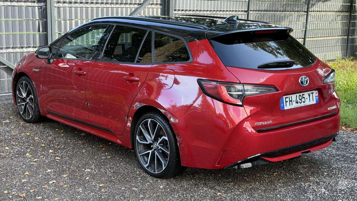 Toyota Corolla - 2