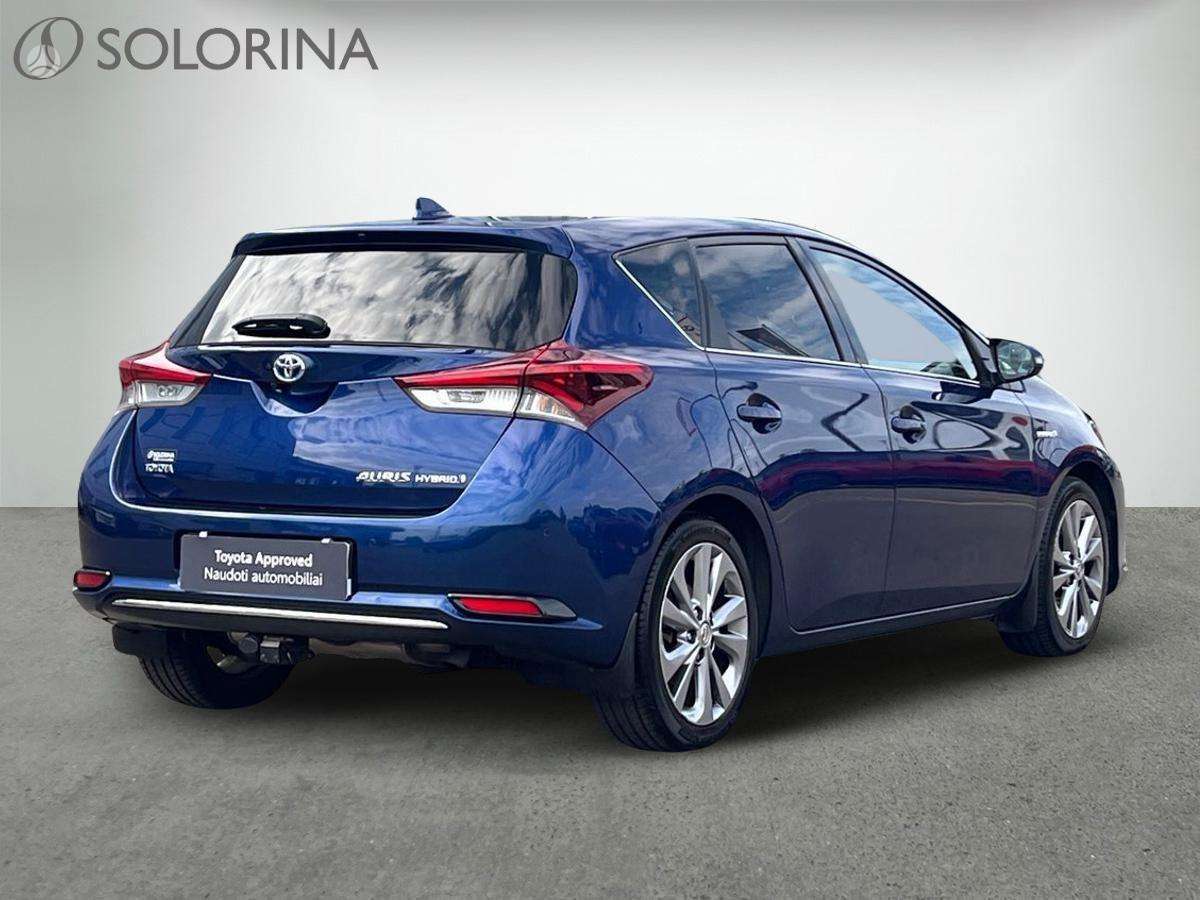 Toyota Auris - 2