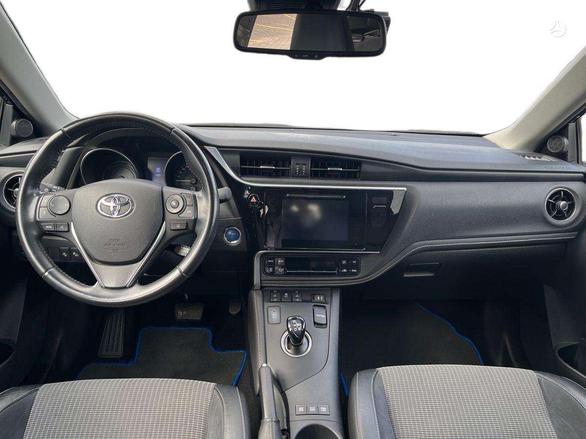 Toyota Auris - 8