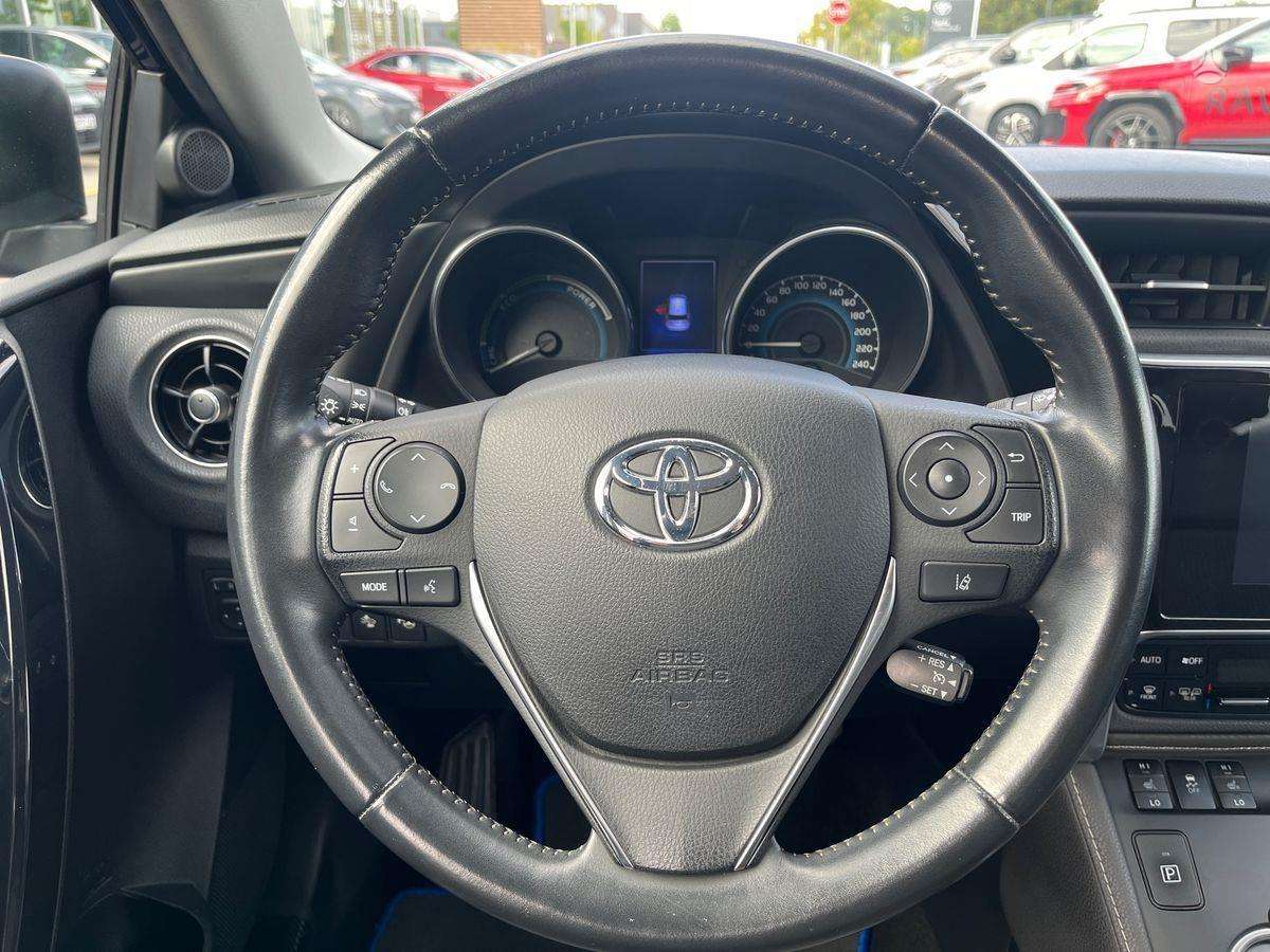 Toyota Auris - 12