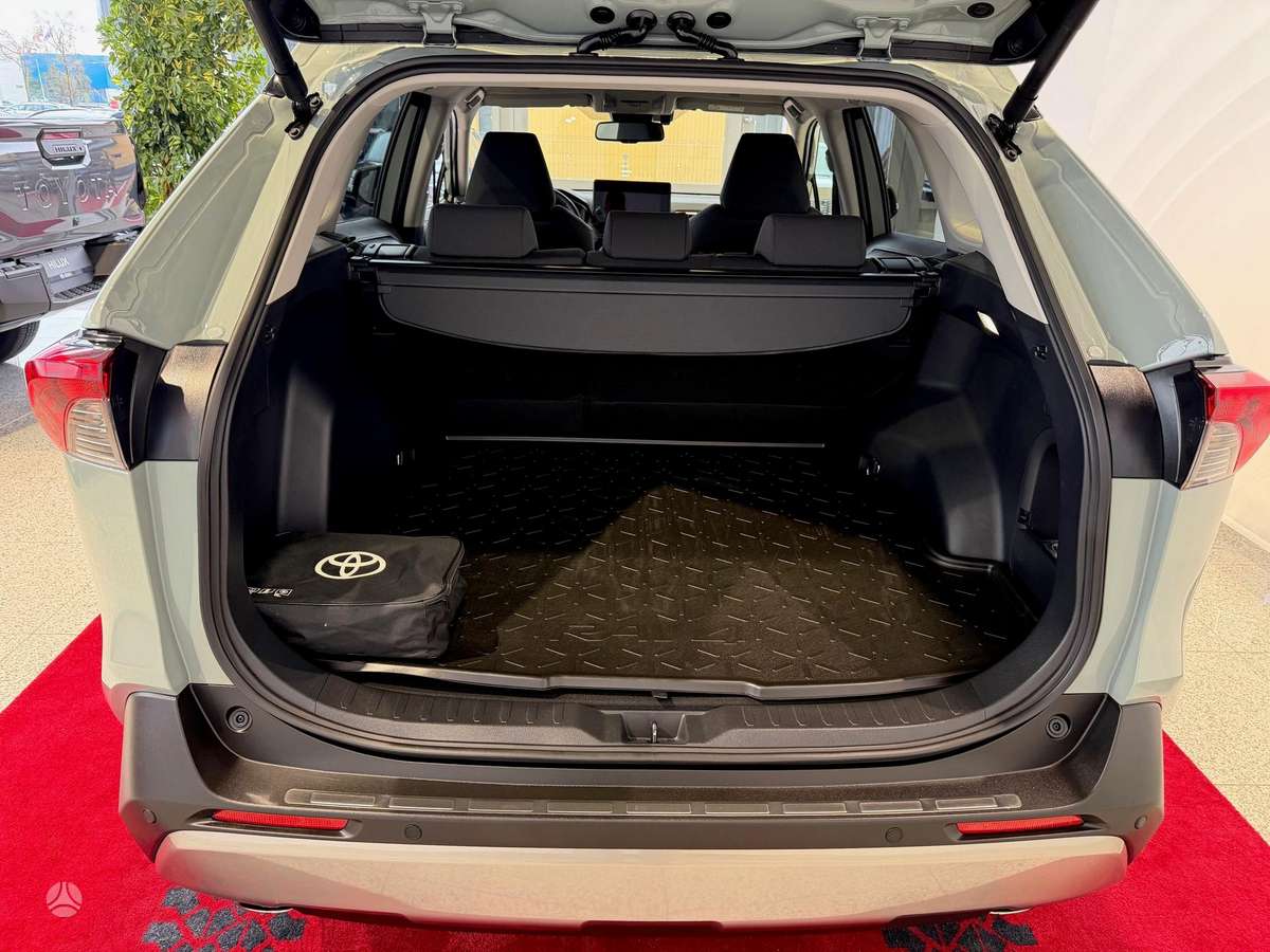 Toyota RAV4 - 5