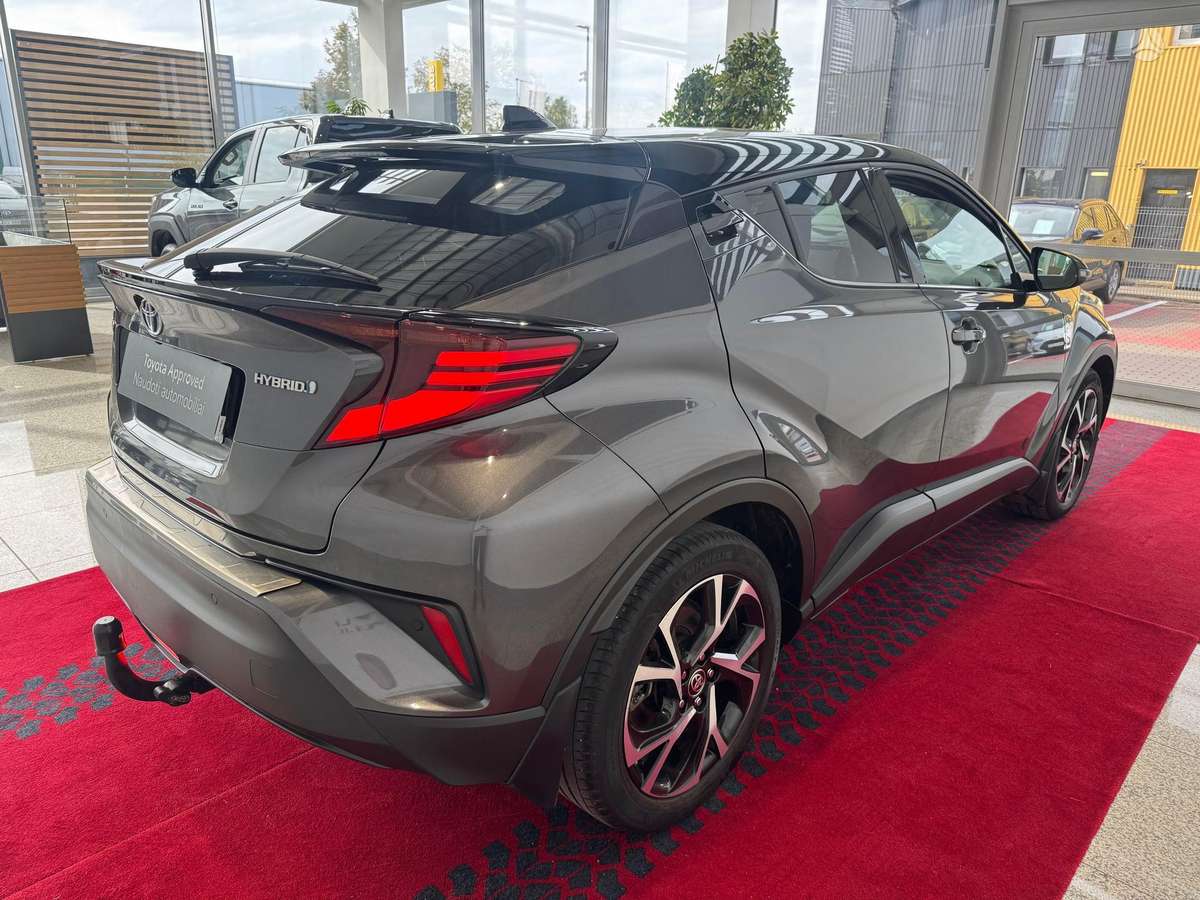 Toyota C-HR - 5