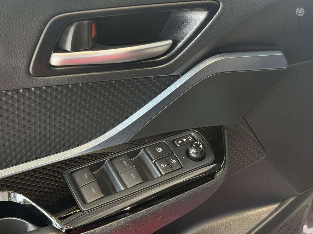 Toyota C-HR - 10