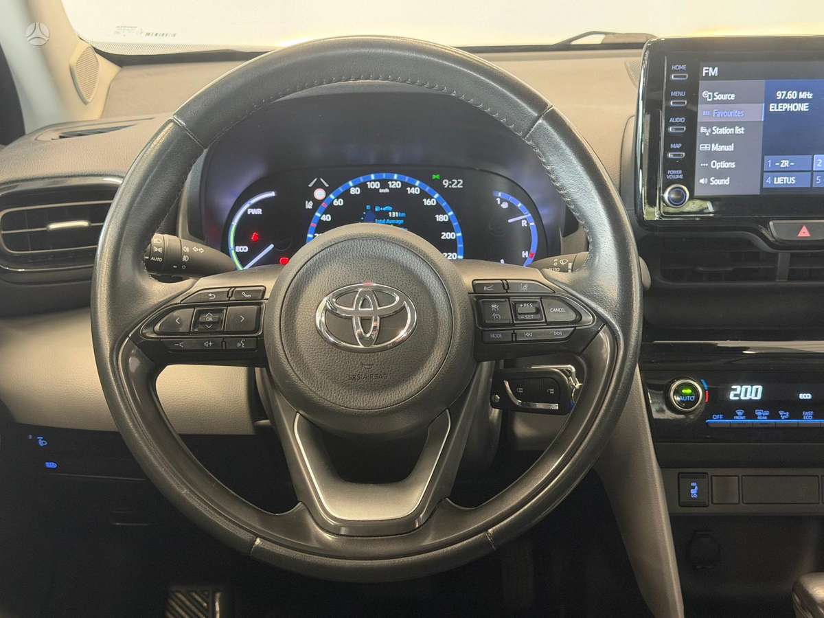 Toyota Yaris Cross - 12