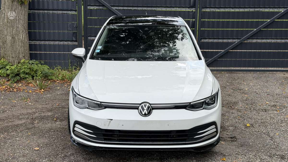 Volkswagen Golf - 10