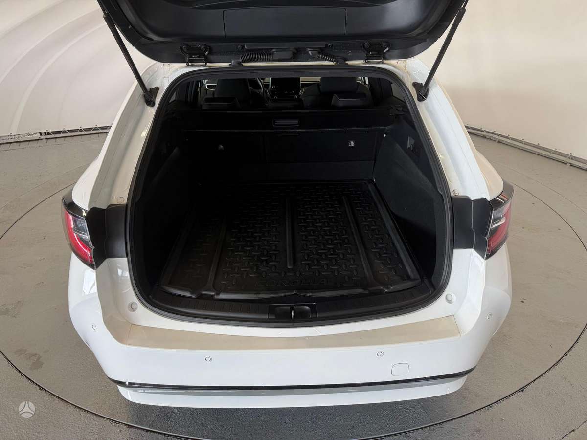 Toyota Corolla - 10