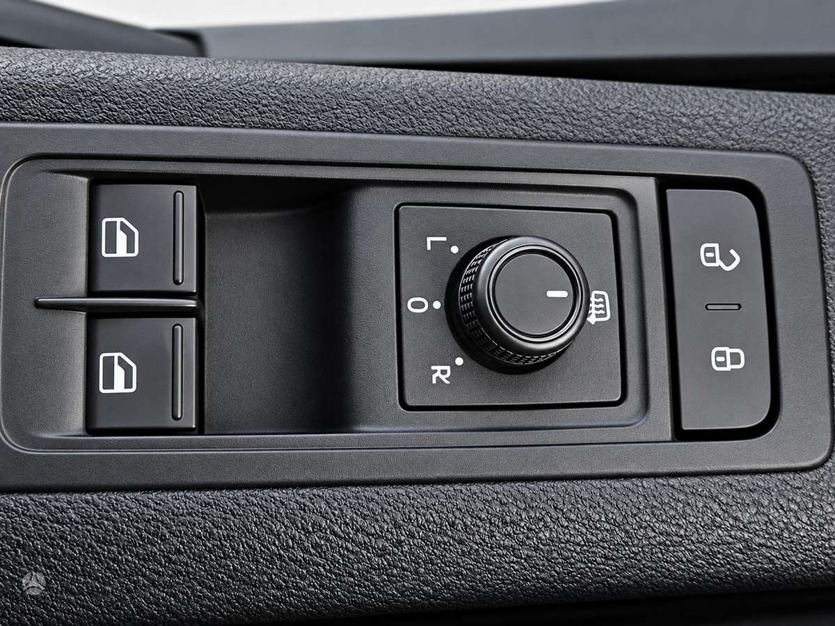 Volkswagen Multivan - 11