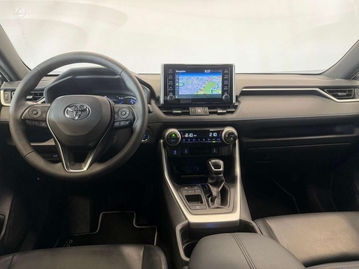 Toyota RAV4 - 8