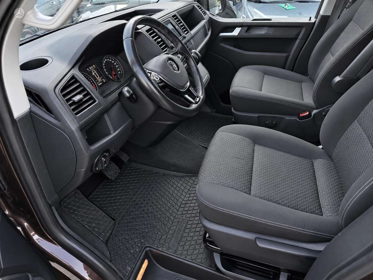 Volkswagen Multivan - 7