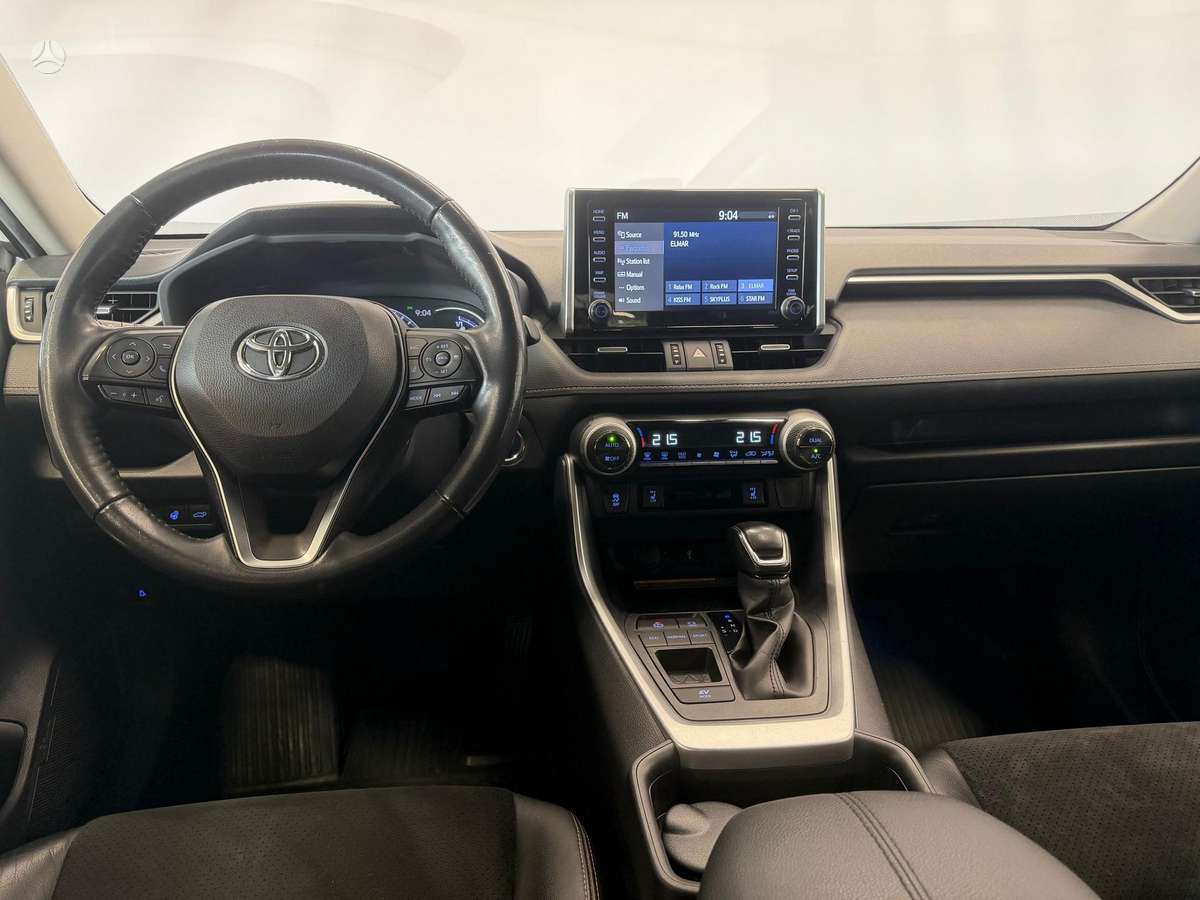 Toyota RAV4 - 8