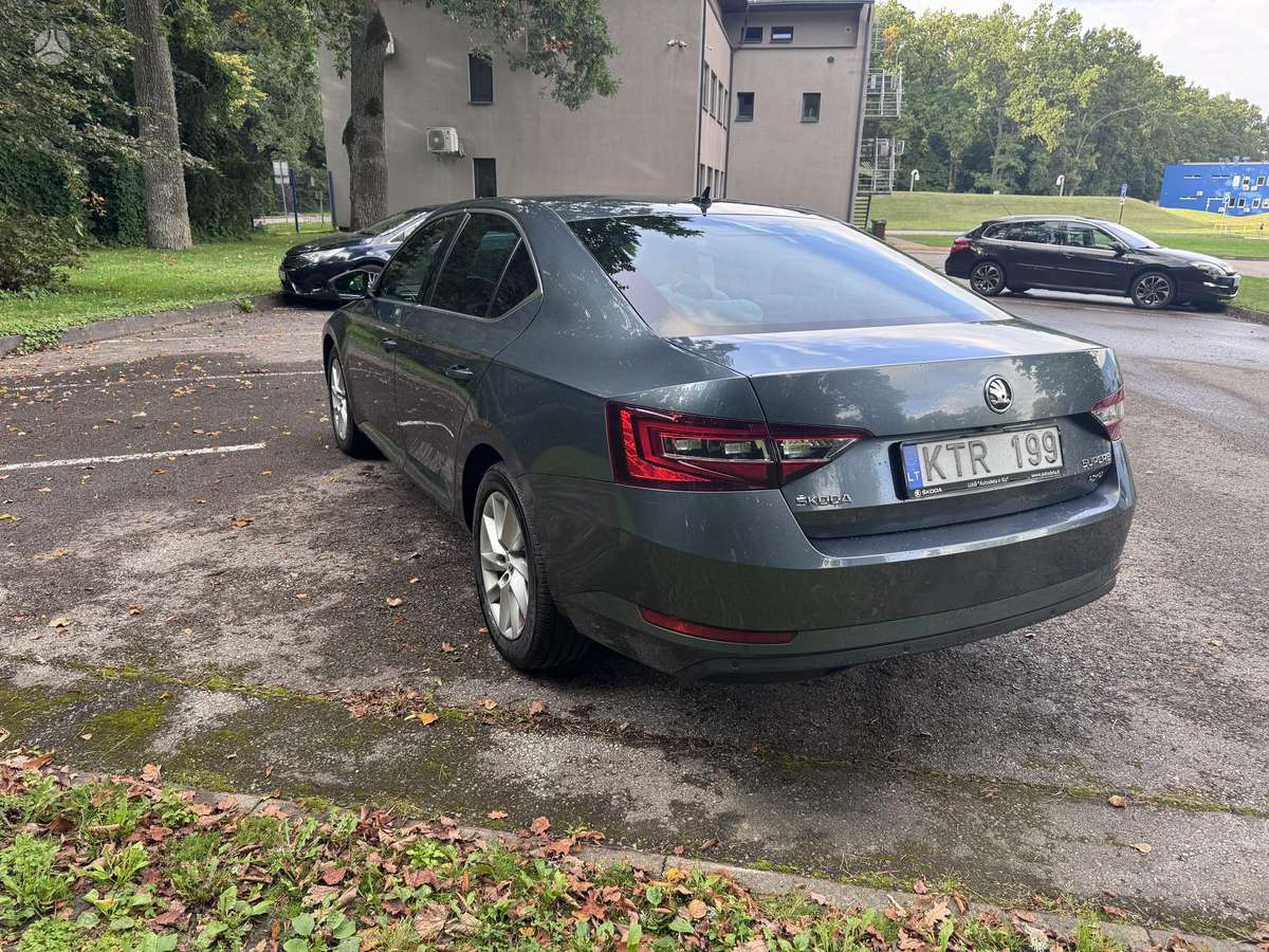 Škoda Superb - 5