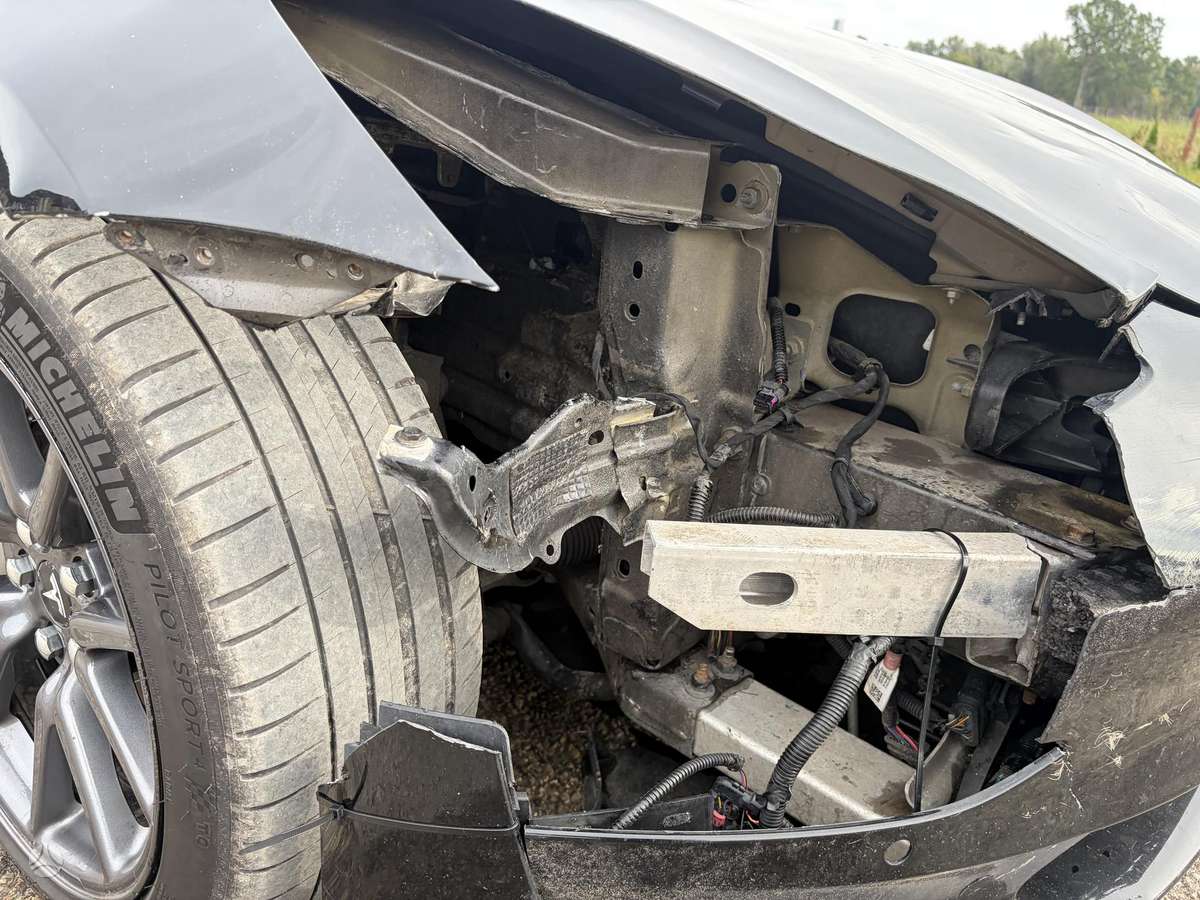 Tesla Model 3 - 5