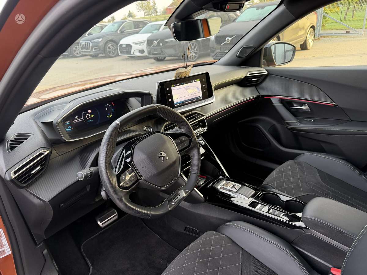 Peugeot 2008 - 12