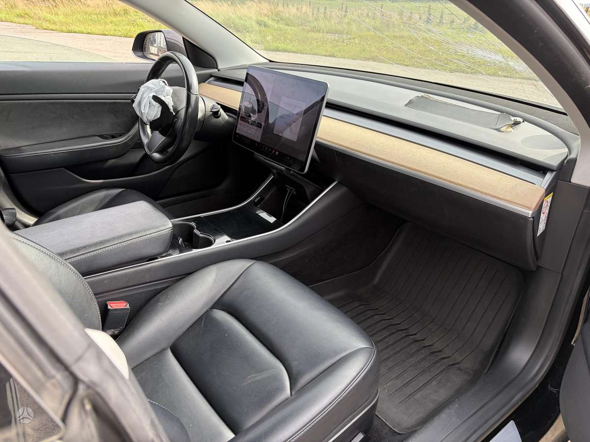 Tesla Model 3, 75 кВт·ч, Седан