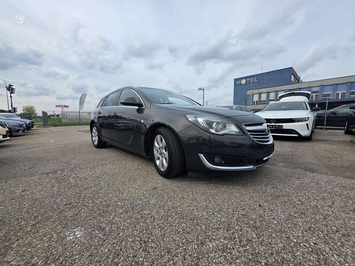 Opel Insignia 2013 — photo 11