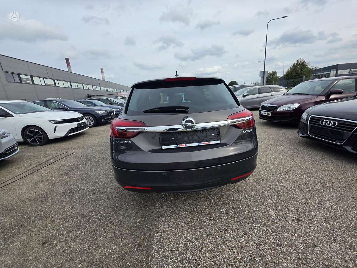 Opel Insignia 2013 — photo 16